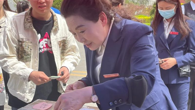 媒介投放策略：精准定位，高效触达**